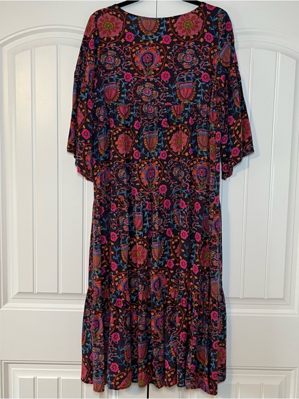 Natural Life Charlotte Midi Dress Size Medium Bell Sleeve Floral Flowy Boho - Picture 8 of 8